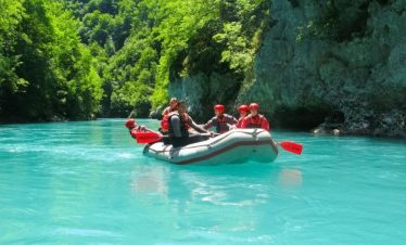 Tara Rafting
